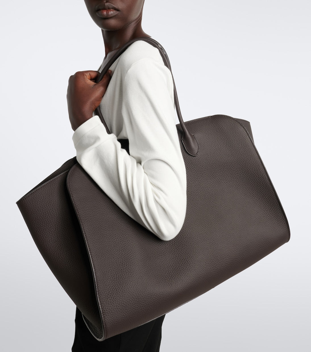 The Row - Marlo 17 leather tote bag