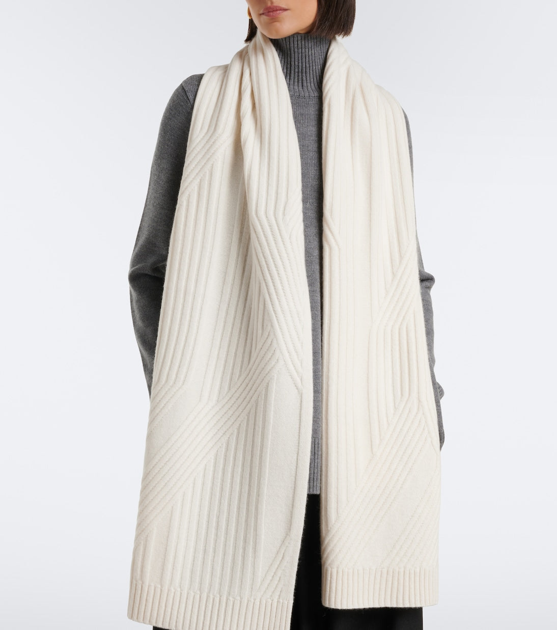 Joseph - Coral wool scarf