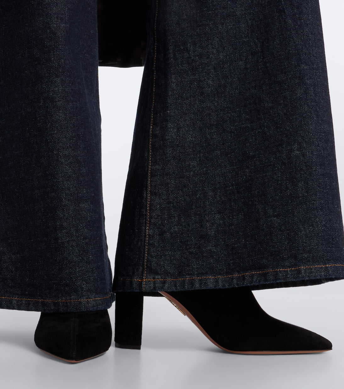 Aquazzura - Saint Honoré suede ankle boots