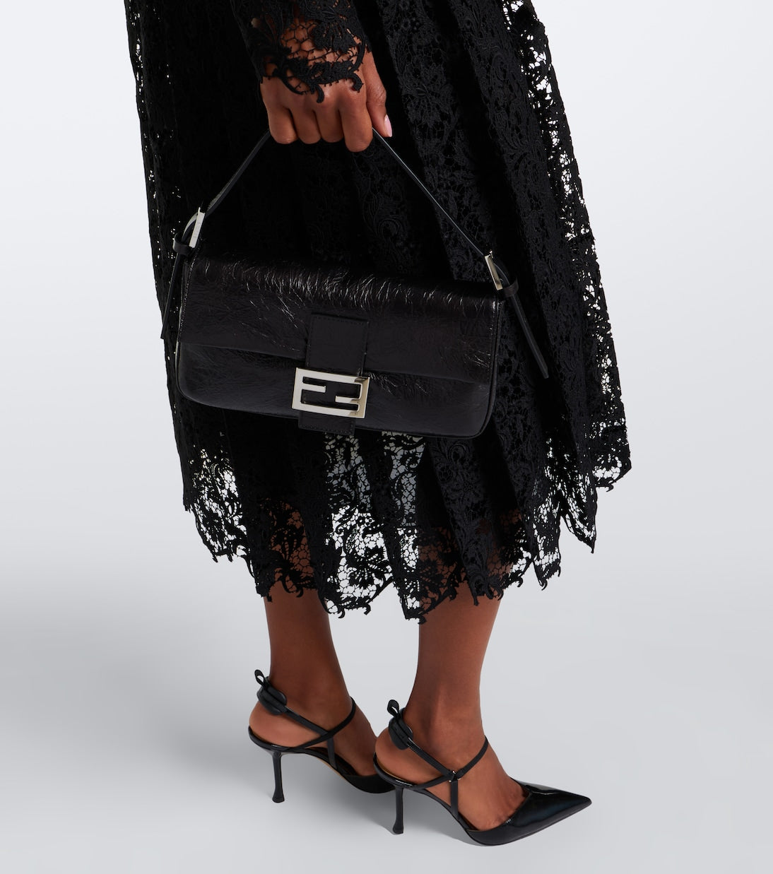 Fendi - Baguette® 26424 Small leather shoulder bag