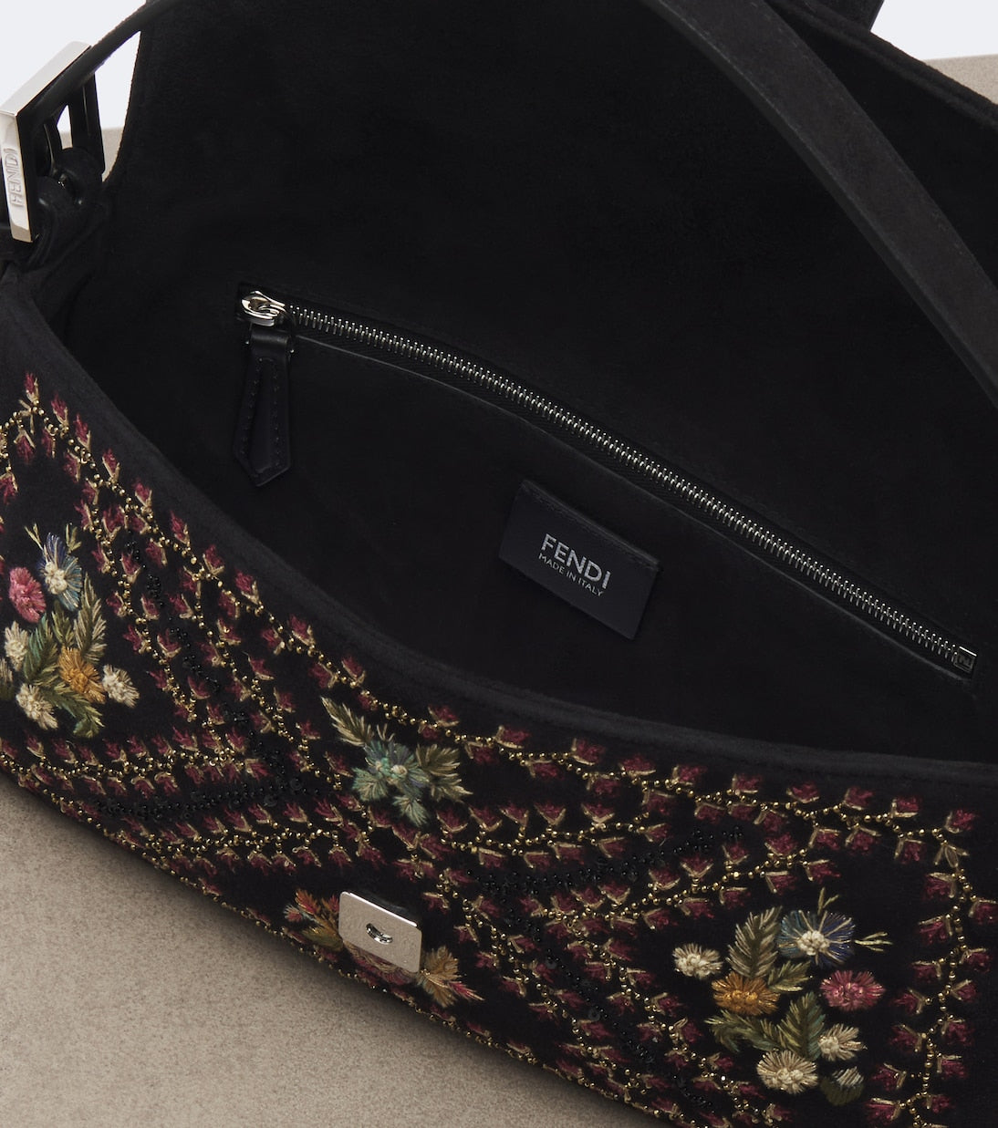 Fendi - Baguette® 26424 floral suede shoulder bag