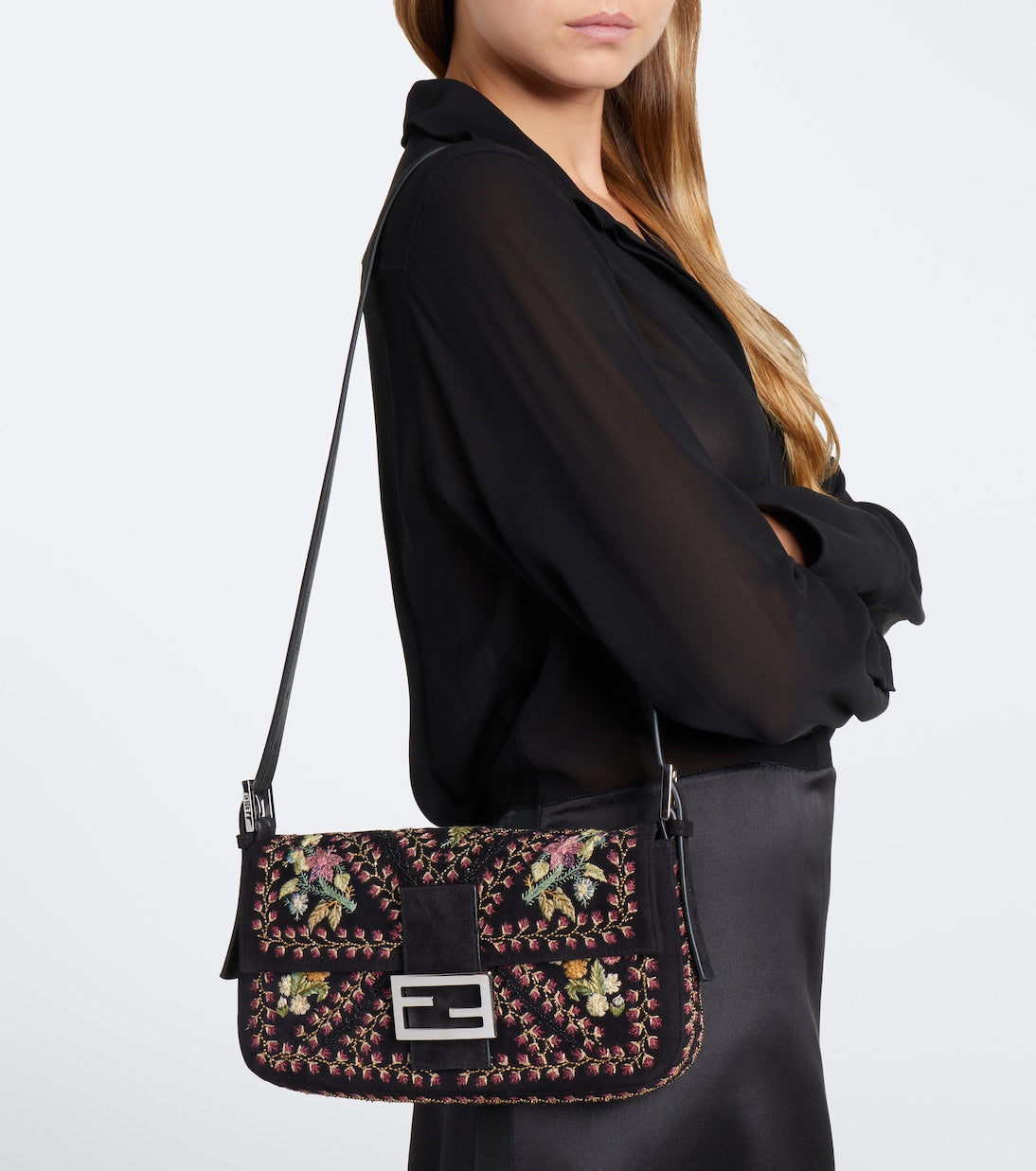 Fendi - Baguette® 26424 floral suede shoulder bag