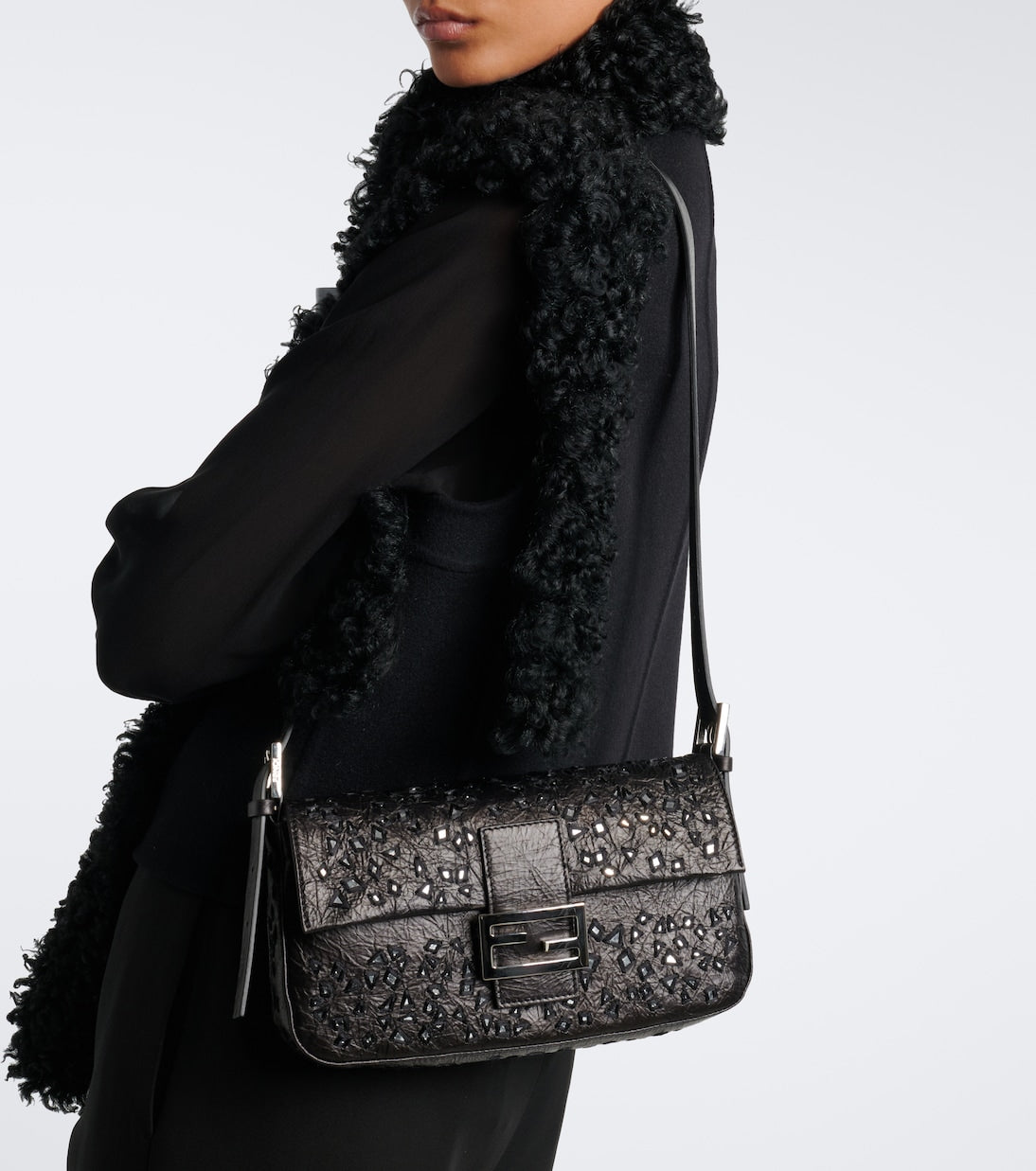 Fendi - Baguette® Small 26424 leather shoulder bag