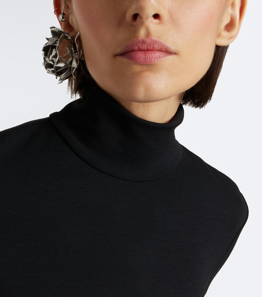 Magda Butrym - Rose ear cuff