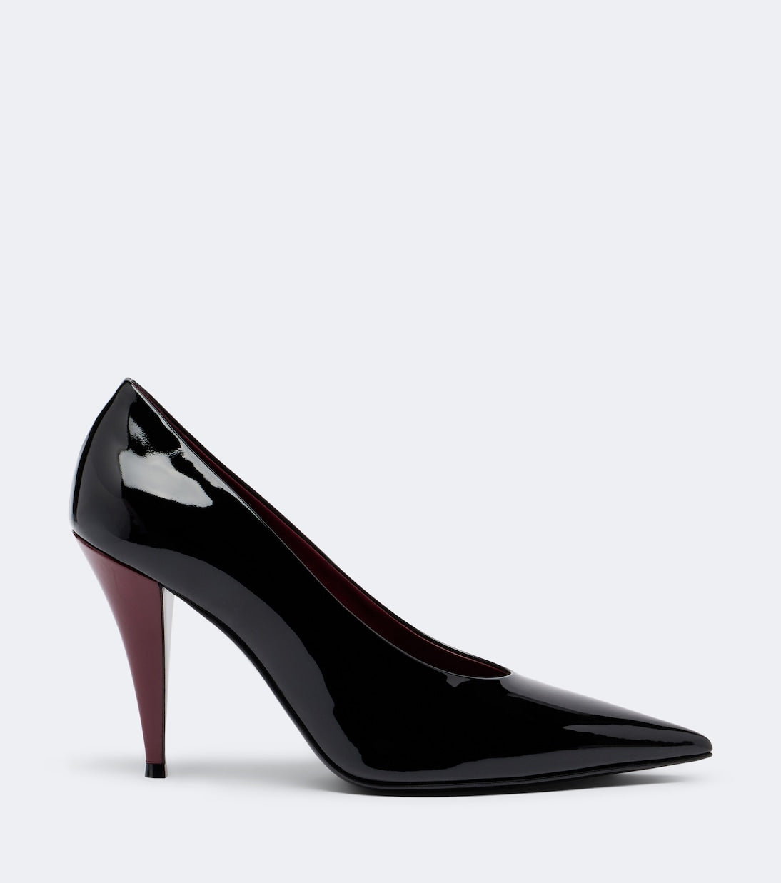 Givenchy - Pointy patent leather pumps