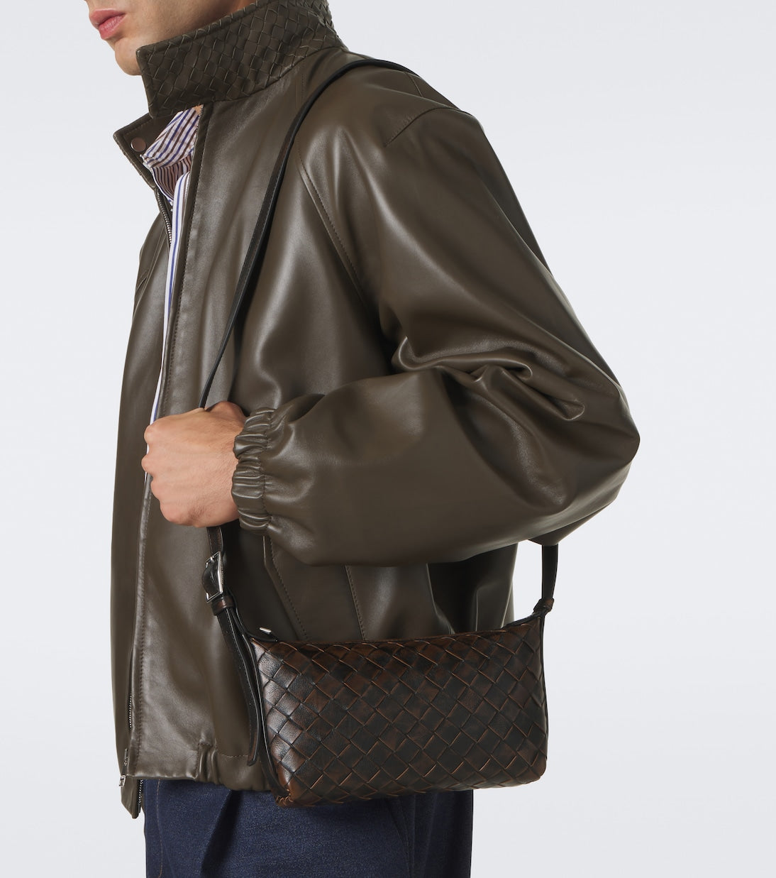 Bottega Veneta - Traveler Intrecciato leather phone pouch