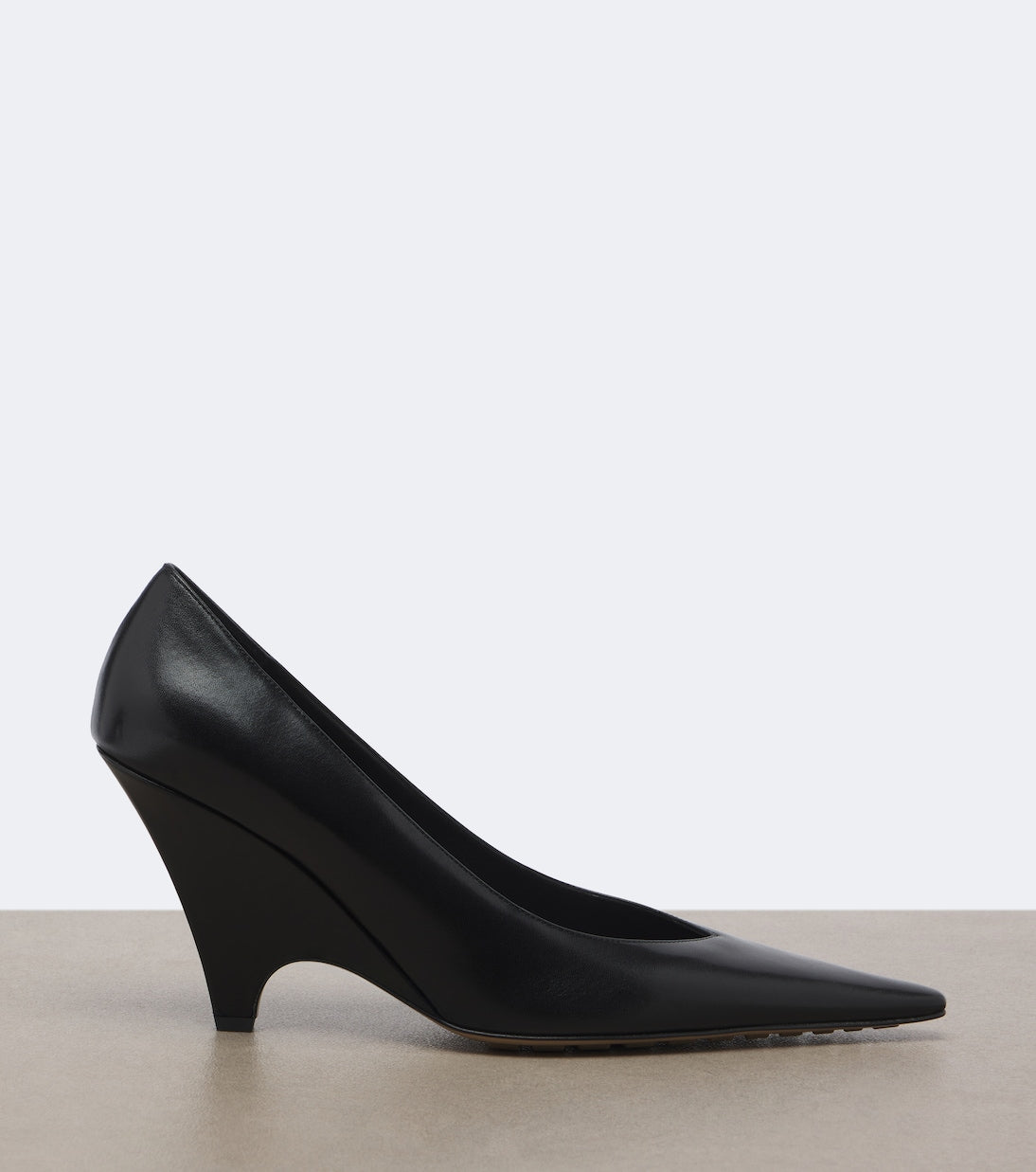 Bottega Veneta - Adut leather pumps