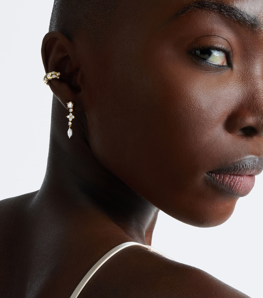 Anita Ko - Cosmo 18kt gold single ear cuff with diamonds