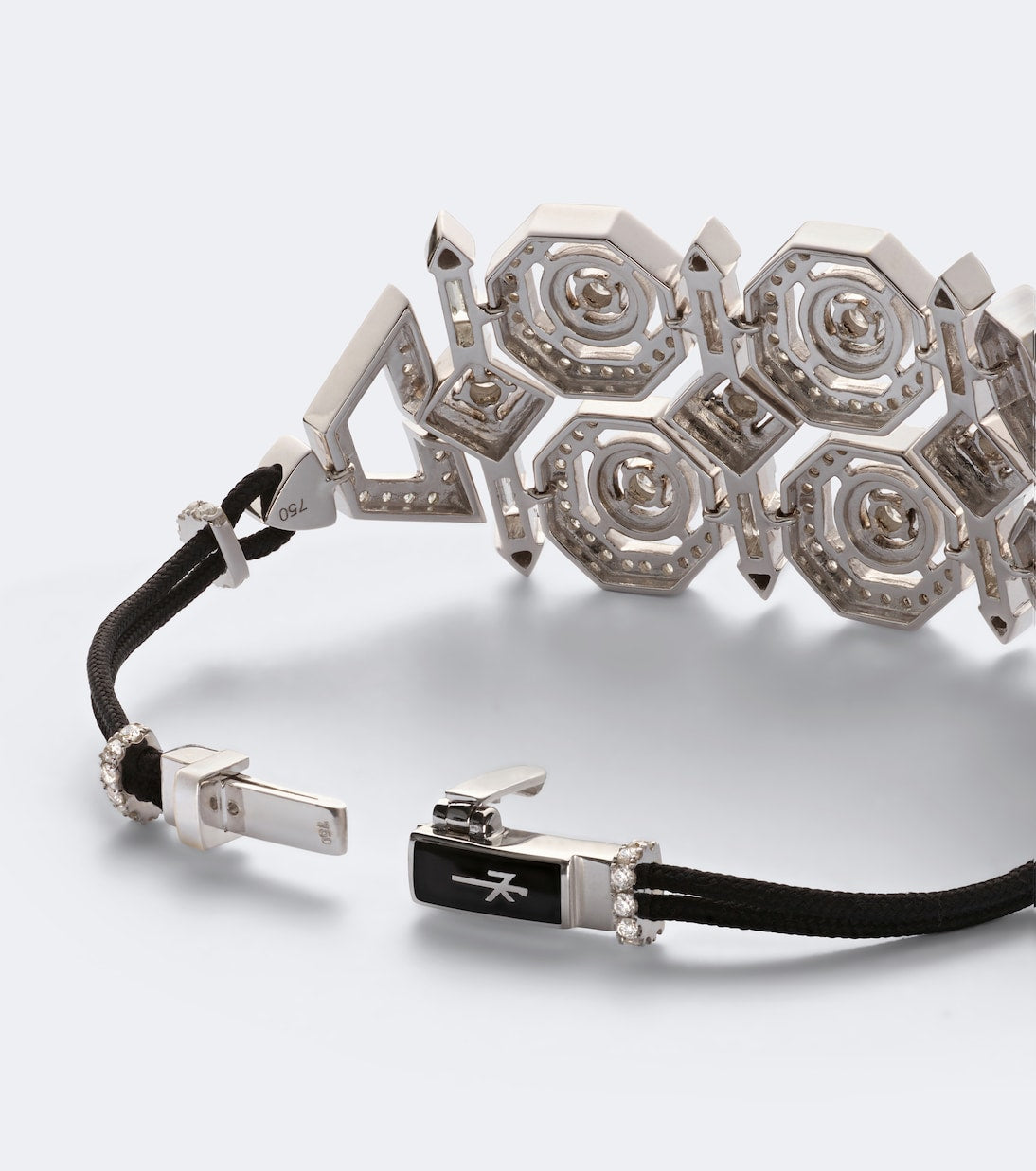 Nikos Koulis - Oui 18kt white gold and enamel bracelet with diamonds