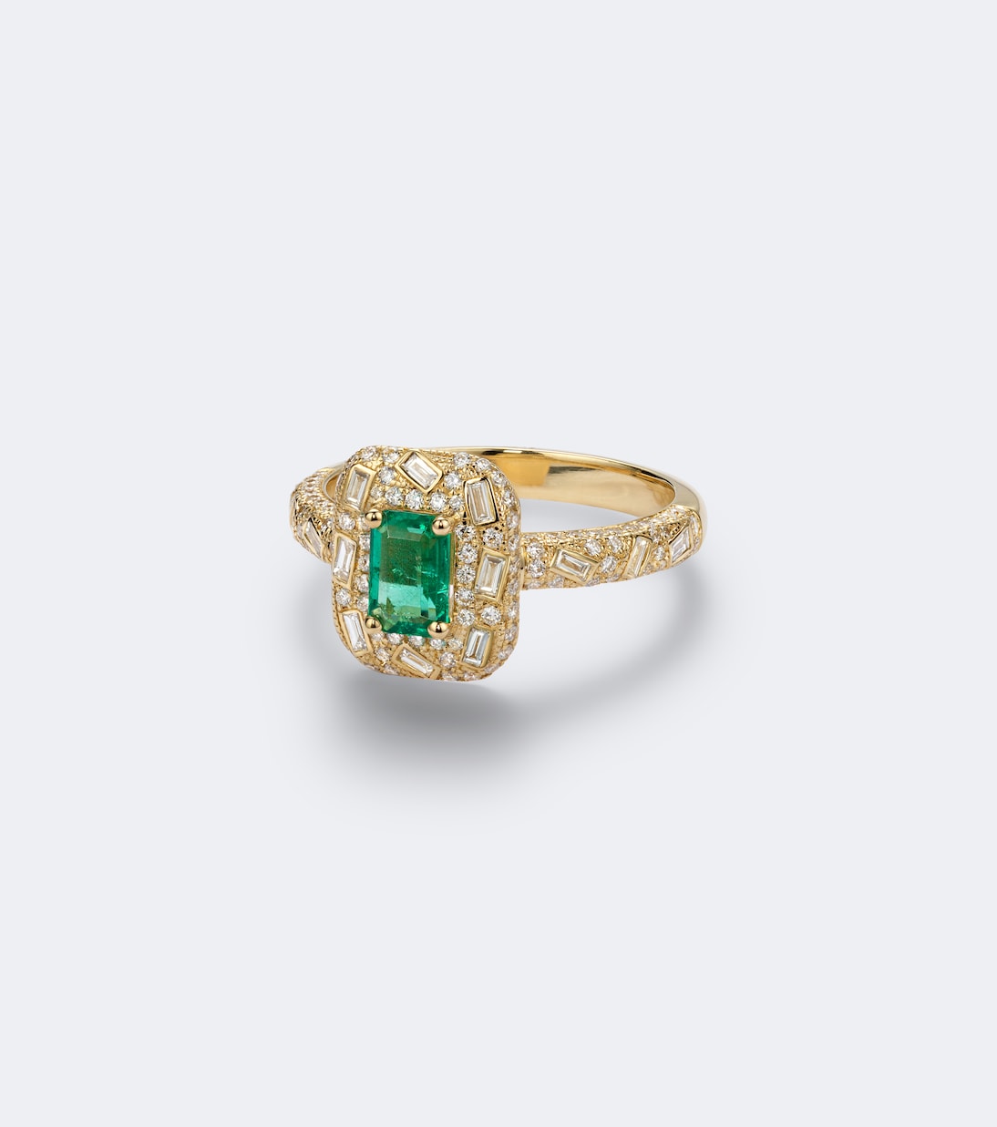 Suzanne Kalan - Halo Portrait 18kt gold ring with diamonds and emerald