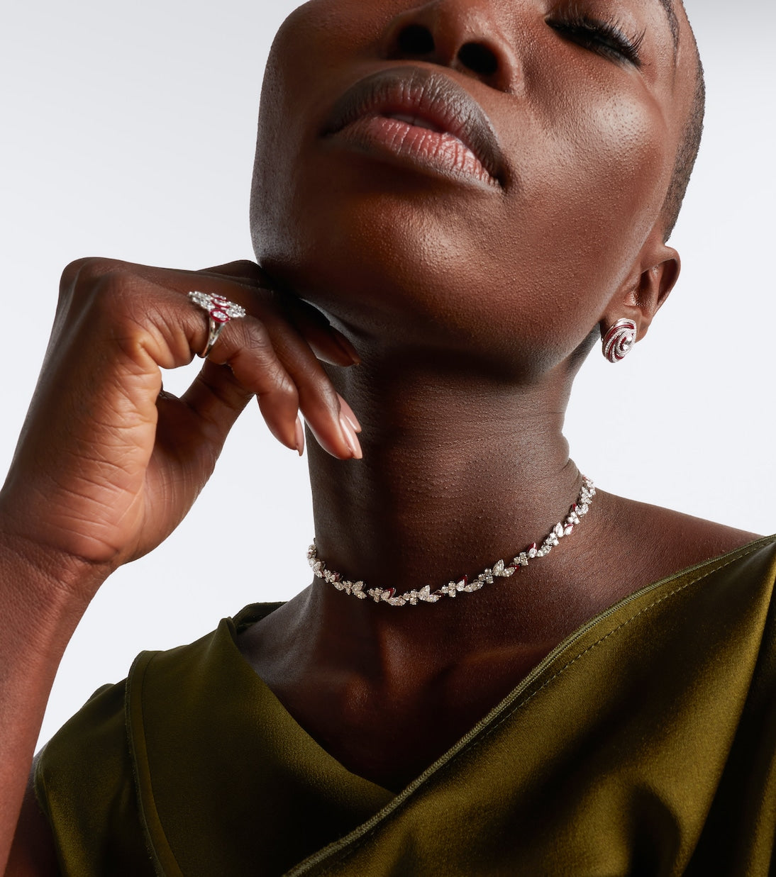Kamyen - Autumn 18kt white gold and enamel choker with diamonds