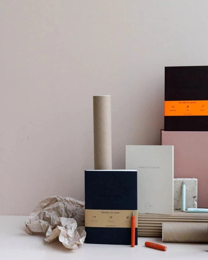 23heures59 éditions - Desk Blotter | Pink
