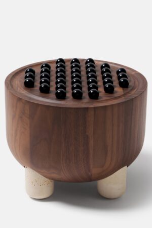 Giobagnara-Mocambo Peg walnut solitaire set